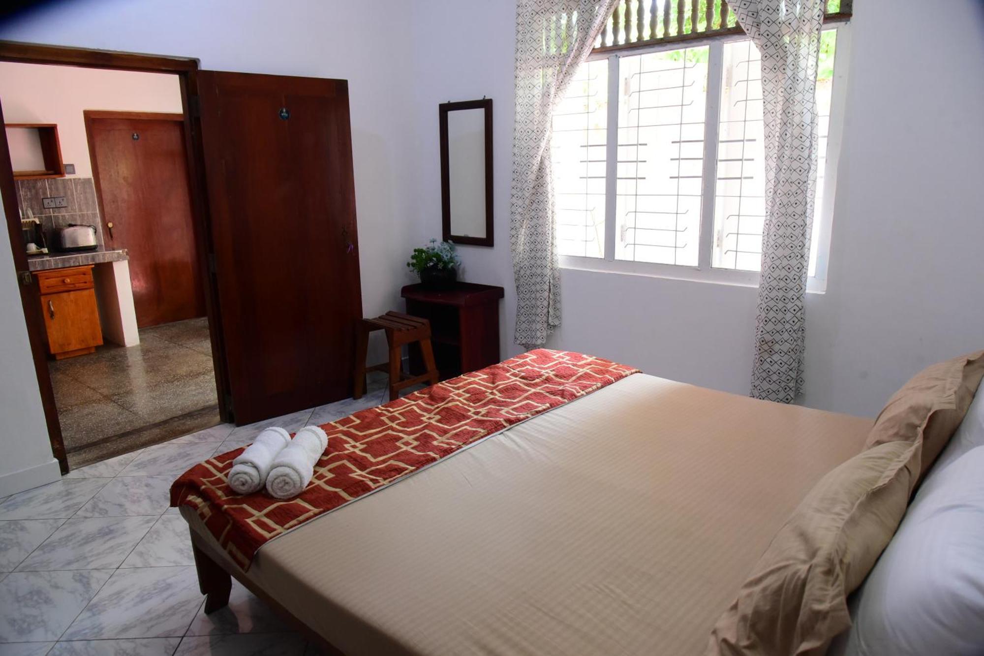 Happy Tuna Guesthouse Hikkaduwa Bagian luar foto